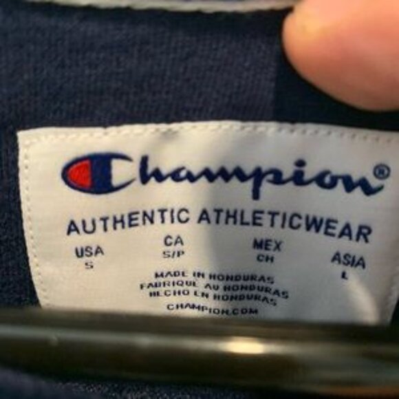 Champion Sweatshirt - Picture 3 of 3